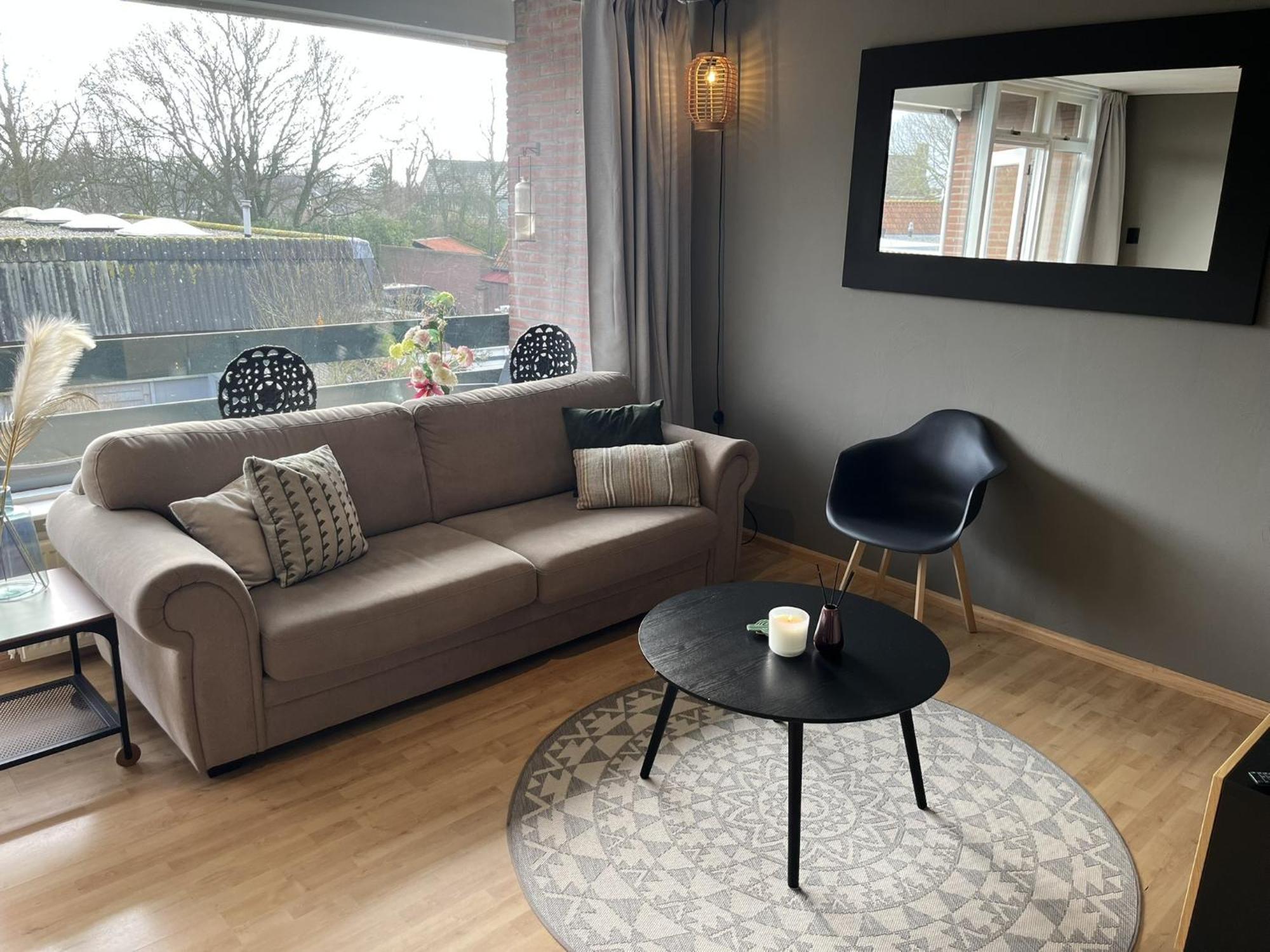 Zeebries, Dichtbij Dishoek Appartement